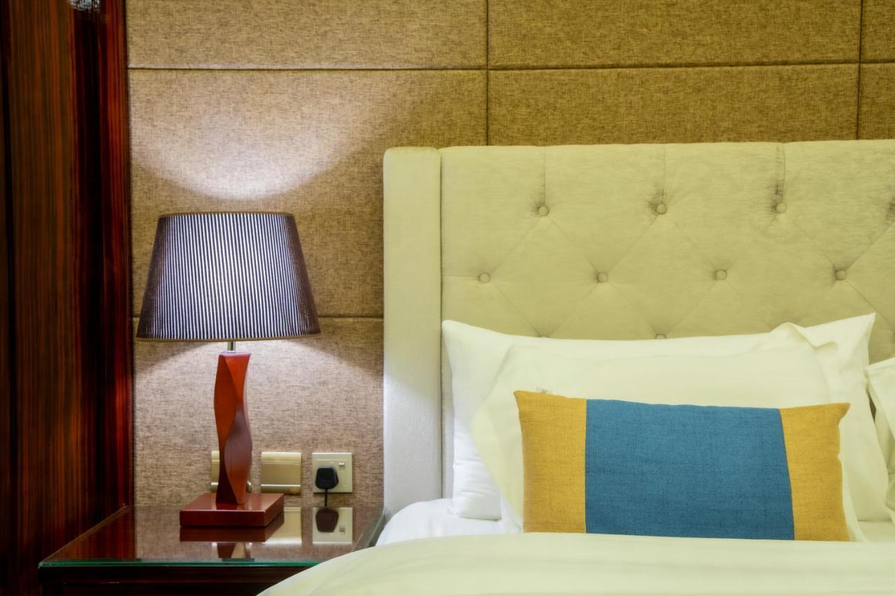 فندق هوليداي الخليج الرياض - Holiday Al Khaleej Hotel Экстерьер фото