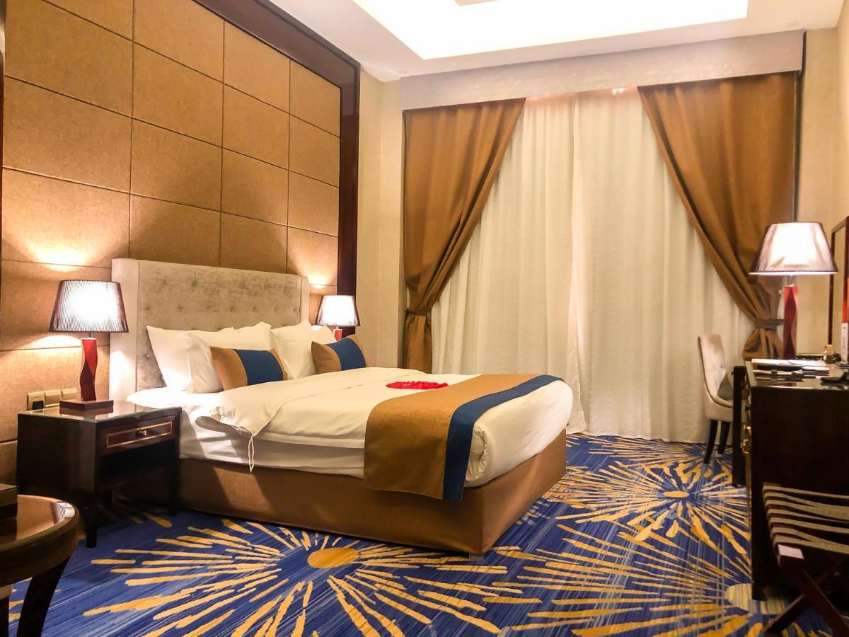 فندق هوليداي الخليج الرياض - Holiday Al Khaleej Hotel Экстерьер фото