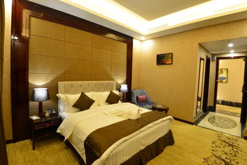 فندق هوليداي الخليج الرياض - Holiday Al Khaleej Hotel Экстерьер фото