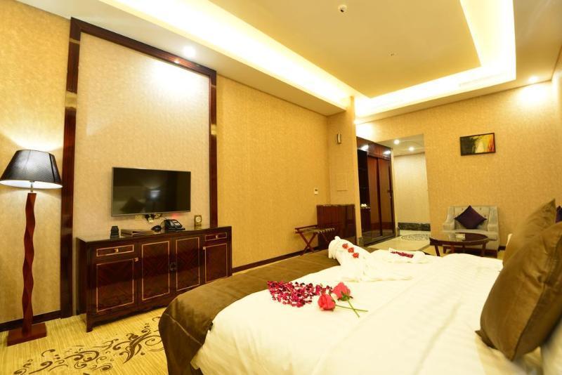 فندق هوليداي الخليج الرياض - Holiday Al Khaleej Hotel Экстерьер фото