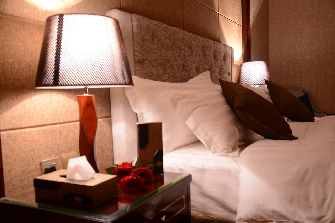 فندق هوليداي الخليج الرياض - Holiday Al Khaleej Hotel Экстерьер фото